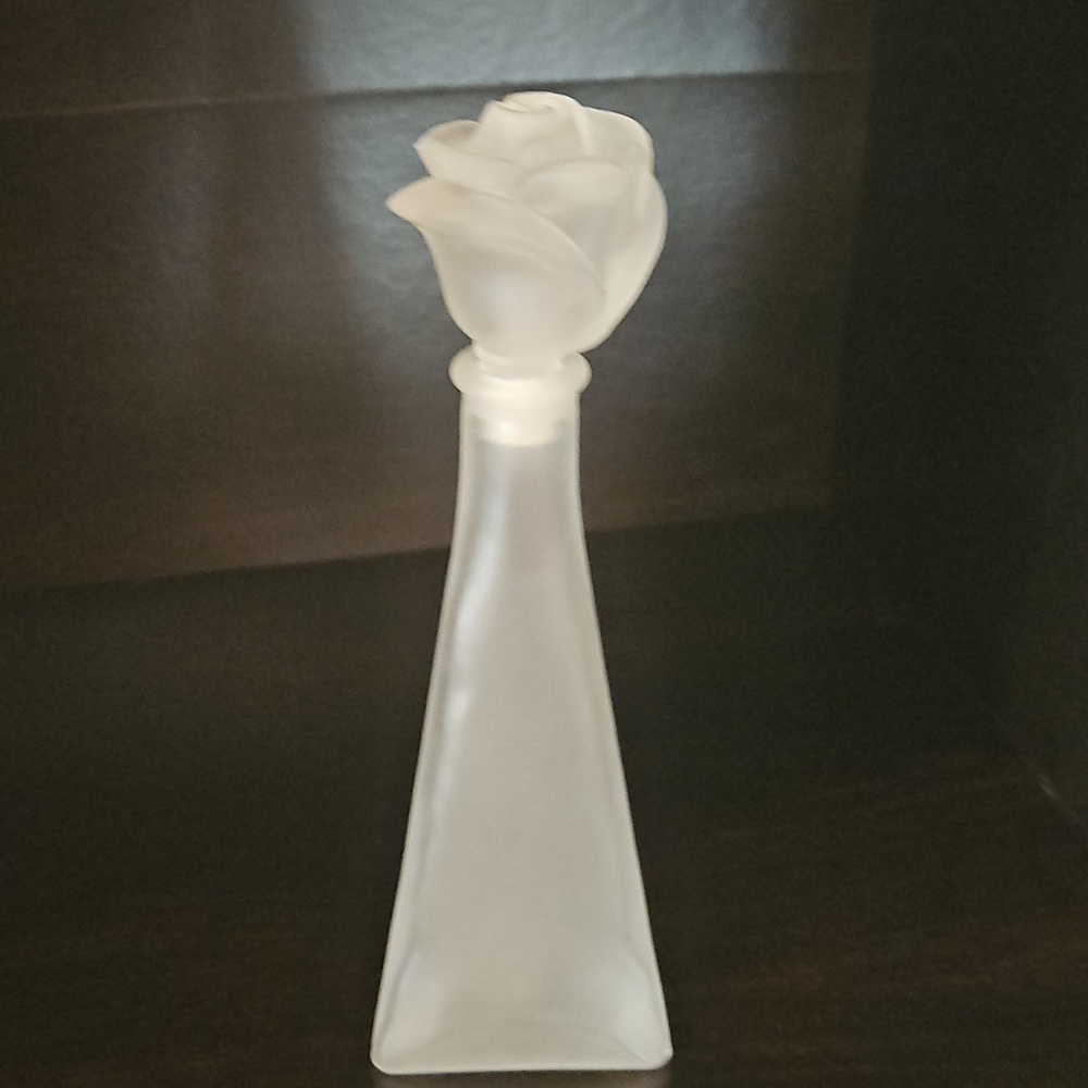 Art Glass Perfume Bottle w/ Stopper 🌼 🌸 - Picture 10 of 10